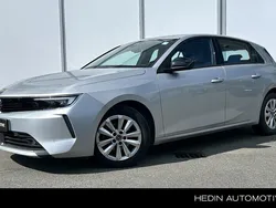 Grijs Gebruikt 2022 Opel Astra Edition Hatchback | € 19.745 (Eerlijke prijs)