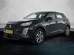 Zwart Gebruikt 2024 Peugeot e-2008 Active SUV | € 26.295 (Eerlijke prijs)