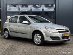 Grijs Gebruikt 2005 Opel Astra Enjoy Hatchback | € 3.499 (Eerlijke prijs)