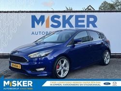 Blauw Gebruikt 2016 Ford Focus Titanium Hatchback | € 10.900 (Eerlijke prijs)