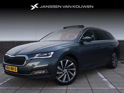 Grijs Gebruikt 2021 Skoda Octavia Business Line Stationwagen | € 25.795 (Eerlijke prijs)