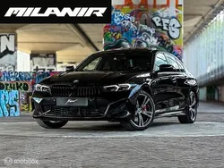 Zwart Gebruikt 2024 BMW 330 M Sport Sedan | € 46.445 (Eerlijke prijs)