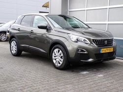 Grijs Gebruikt 2020 Peugeot 3008 Active SUV | € 14.950 (Goede deal)