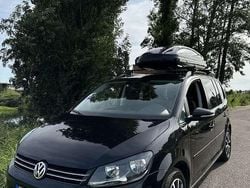 Zwart Gebruikt 2011 VW Touran MPV | € 12.750 (Duur)