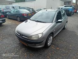 Gebruikt 2000 Peugeot 206 | € 895 (Eerlijke prijs)