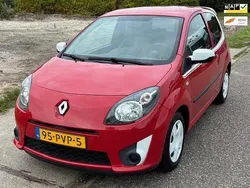 Rood Gebruikt 2011 Renault Twingo Collection Hatchback | € 2.999 (Goede deal)