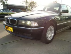 Groen Gebruikt 1998 BMW 735 Executive Sedan | € 8.900