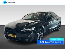 Zwart Gebruikt 2021 Volvo S60 R-Design Sedan | € 24.990 (Goede deal)