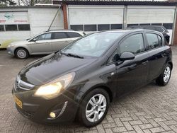 Zwart Gebruikt 2013 Opel Corsa Hatchback | € 2.899 (Eerlijke prijs)