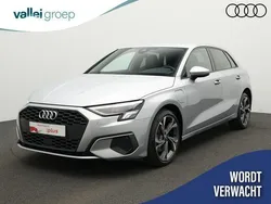 Zilver Gebruikt 2022 Audi A3 Sportback S-Line Hatchback | € 31.400 (Eerlijke prijs)