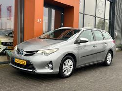 Grijs Gebruikt 2014 Toyota Auris Stationwagen | € 12.890 (Eerlijke prijs)