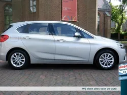 Grijs Gebruikt 2015 BMW 218 MPV | € 14.900 (Goede deal)
