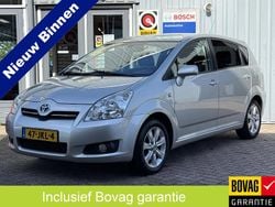 Grijs Gebruikt 2009 Toyota Verso Luna MPV | € 10.950