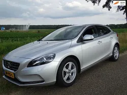 Grijs Gebruikt 2014 Volvo V40 Summum Stationwagen | € 12.950 (Eerlijke prijs)