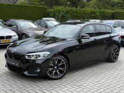 Zwart Gebruikt 2018 BMW 118 Executive Hatchback | € 18.950 (Eerlijke prijs)
