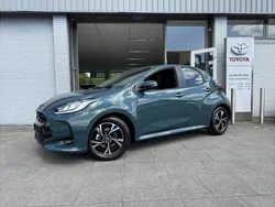 Groen Nieuw 2025 Toyota Yaris Hybrid Comfort Hatchback | € 32.385 (Eerlijke prijs)