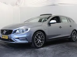 Grijs, metallic lak Gebruikt 2015 Volvo V60 R-Design Stationwagen | € 7.999 (Eerlijke prijs)