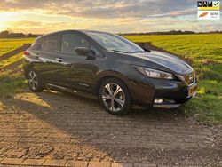 Zwart Gebruikt 2018 Nissan Leaf Tekna Hatchback | € 9.995 (Eerlijke prijs)