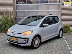 Grijs, metallic lak Gebruikt 2012 VW up! high up! Hatchback | € 5.850 (Eerlijke prijs)