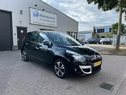 Zwart Gebruikt 2011 Renault Scénic III Bose Edition MPV | € 1.699 (Goede deal)