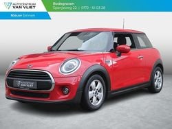 Rood Gebruikt 2021 Mini ONE Salt Hatchback | € 14.900 (Goede deal)
