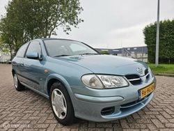 Groen Gebruikt 2001 Nissan Almera Hatchback | € 1.399