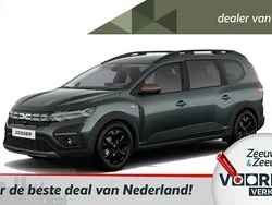 Cedar green Nieuw 2025 Dacia Jogger Extreme MPV | € 32.695 (Eerlijke prijs)
