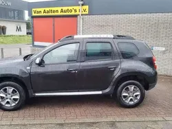 Zwart Gebruikt 2015 Dacia Duster Prestige SUV | € 9.750 (Eerlijke prijs)