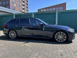 Zwart Gebruikt 2017 BMW 520 Executive Stationwagen | € 24.999