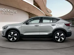 Grijs, metallic lak Gebruikt 2024 Volvo C40 Core SUV | € 42.900 (Goede deal)