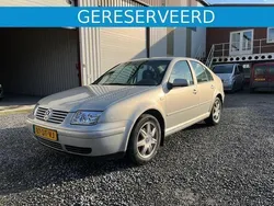 Grijs Gebruikt 2000 VW Bora Sedan | € 1.295 (Iets duurder)