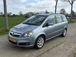 Grijs Gebruikt 2006 Opel Zafira Executive MPV | € 1.750 (Eerlijke prijs)