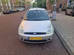 Zilver Gebruikt 2003 Ford Fiesta Hatchback | € 1.250 (Eerlijke prijs)