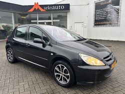 Zwart Gebruikt 2005 Peugeot 307 Premium Hatchback | € 1.750 (Eerlijke prijs)