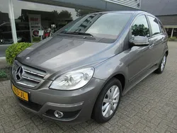 Grijs Gebruikt 2011 Mercedes B200 MPV | € 9.750 (Duur)