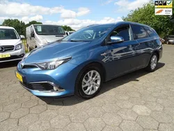 Blauw Gebruikt 2015 Toyota Auris Touring Sports Executive Stationwagen | € 12.950 (Eerlijke prijs)