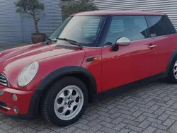 Rood Gebruikt 2005 Mini ONE Hatchback | € 2.000 (Eerlijke prijs)