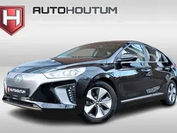 Zwart, metallic lak Gebruikt 2018 Hyundai Ioniq Premium Sedan | € 11.895 (Eerlijke prijs)