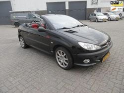 Zwart Gebruikt 2002 Peugeot 206 CC Cabriolet | € 400 (Super prijs)