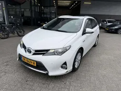 Wit Gebruikt 2013 Toyota Auris Touring Sports Stationwagen | € 4.990 (Duur)