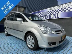 Grijs Gebruikt 2006 Toyota Verso Terra MPV | € 6.950 (Goede deal)