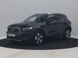 Zwart, metallic lak Gebruikt 2021 Volvo XC40 Inscription SUV | € 26.400 (Super prijs)