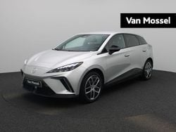 Gebruikt 2023 MG MG4 EV Luxury Hatchback | € 23.400 (Eerlijke prijs)