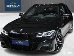 Zwart, metallic lak Gebruikt 2022 BMW 330e M Sport Stationwagen | € 32.900 (Goede deal)