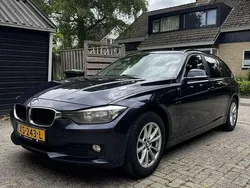 Blauw Gebruikt 2014 BMW 318 Executive Stationwagen | € 9.000 (Super prijs)