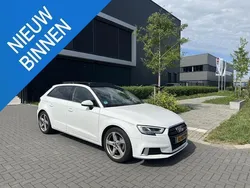 Wit Gebruikt 2018 Audi A3 Sportback Sport Hatchback | € 16.950 (Eerlijke prijs)