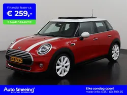 Rood Gebruikt 2018 Mini Cooper Hatchback | € 20.395 (Eerlijke prijs)