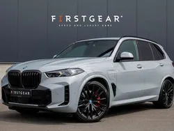 Grijs, metallic lak Gebruikt 2024 BMW X5 M Sport SUV | € 99.900 (Goede deal)