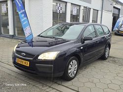 Blauw Gebruikt 2005 Ford Focus Trend Stationwagen | € 1.199 (Eerlijke prijs)