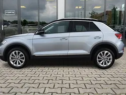 Grijs Gebruikt 2024 VW T-Roc Edition SUV | € 32.900 (Goede deal)